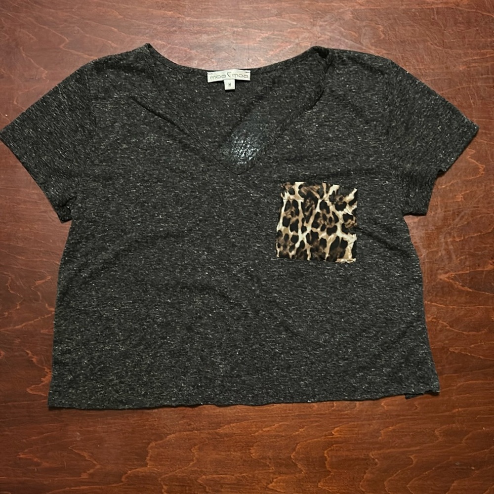 Moa Moa Tee